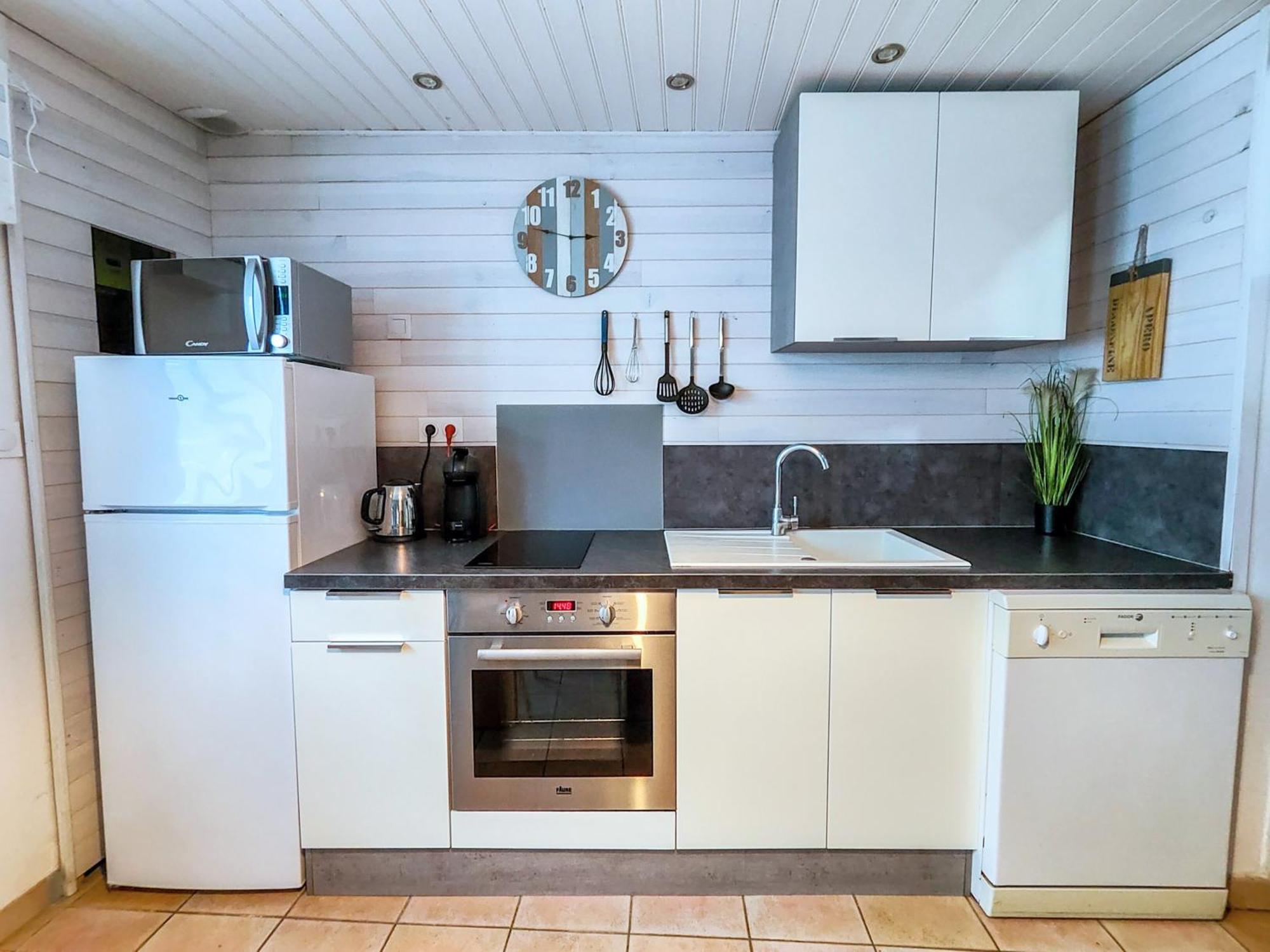 Agreable Maison Renovee En Hyper Centre Avec Patio Pornic Exterior photo